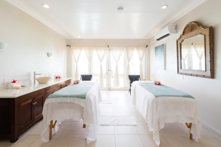 Spa treatment room
